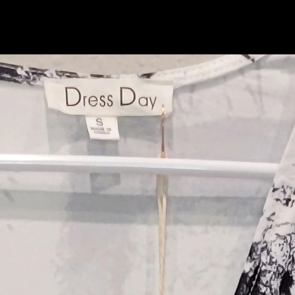 SOLD-Dress Day Women's Black/White V-Neck Long Maxi Dress Side slit Size Small - Picture 7 of 7